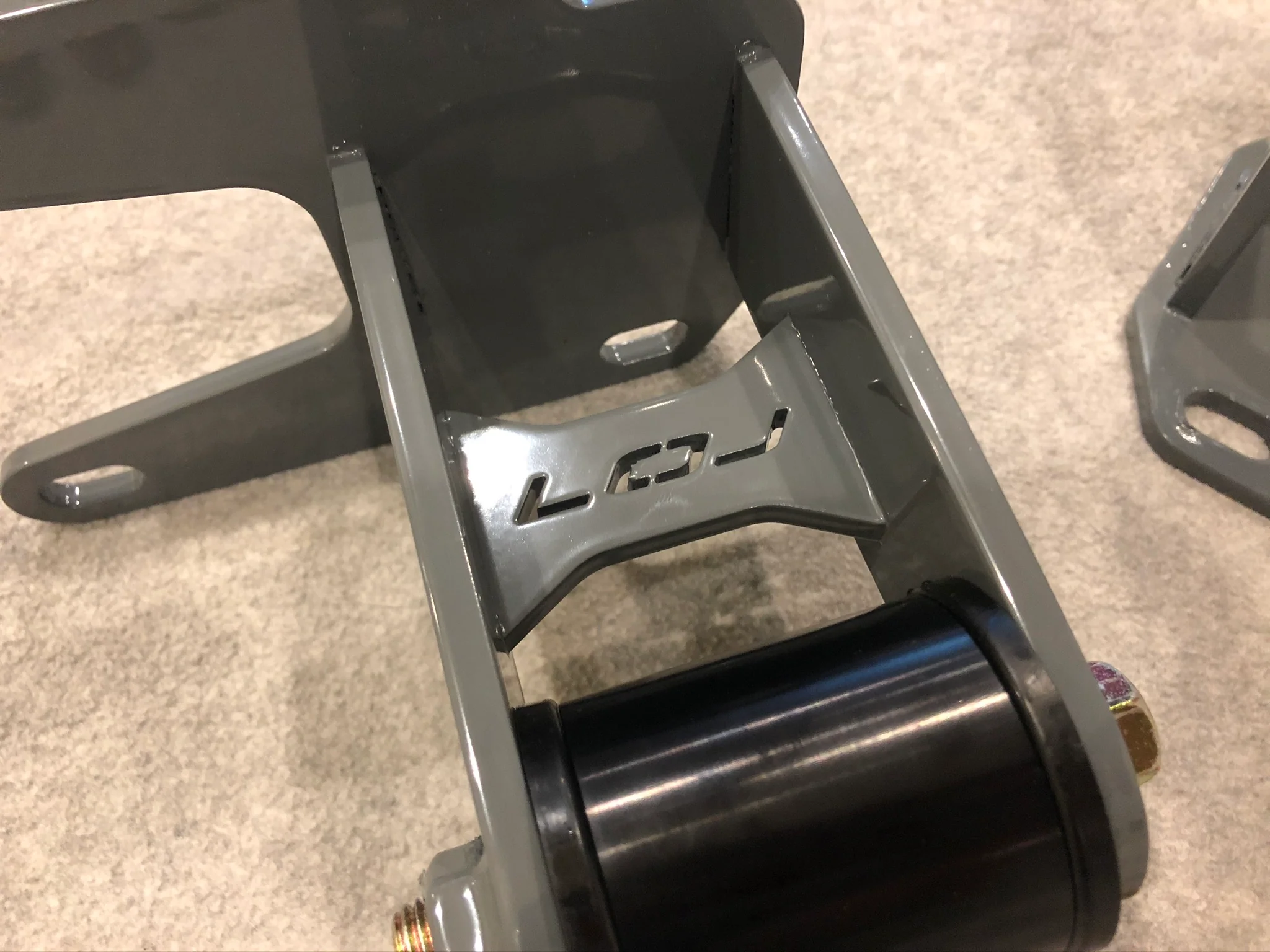 370Z & G37 (Z34, V36, CV36 Chassis) LT Swap Engine Mounts - Image 4