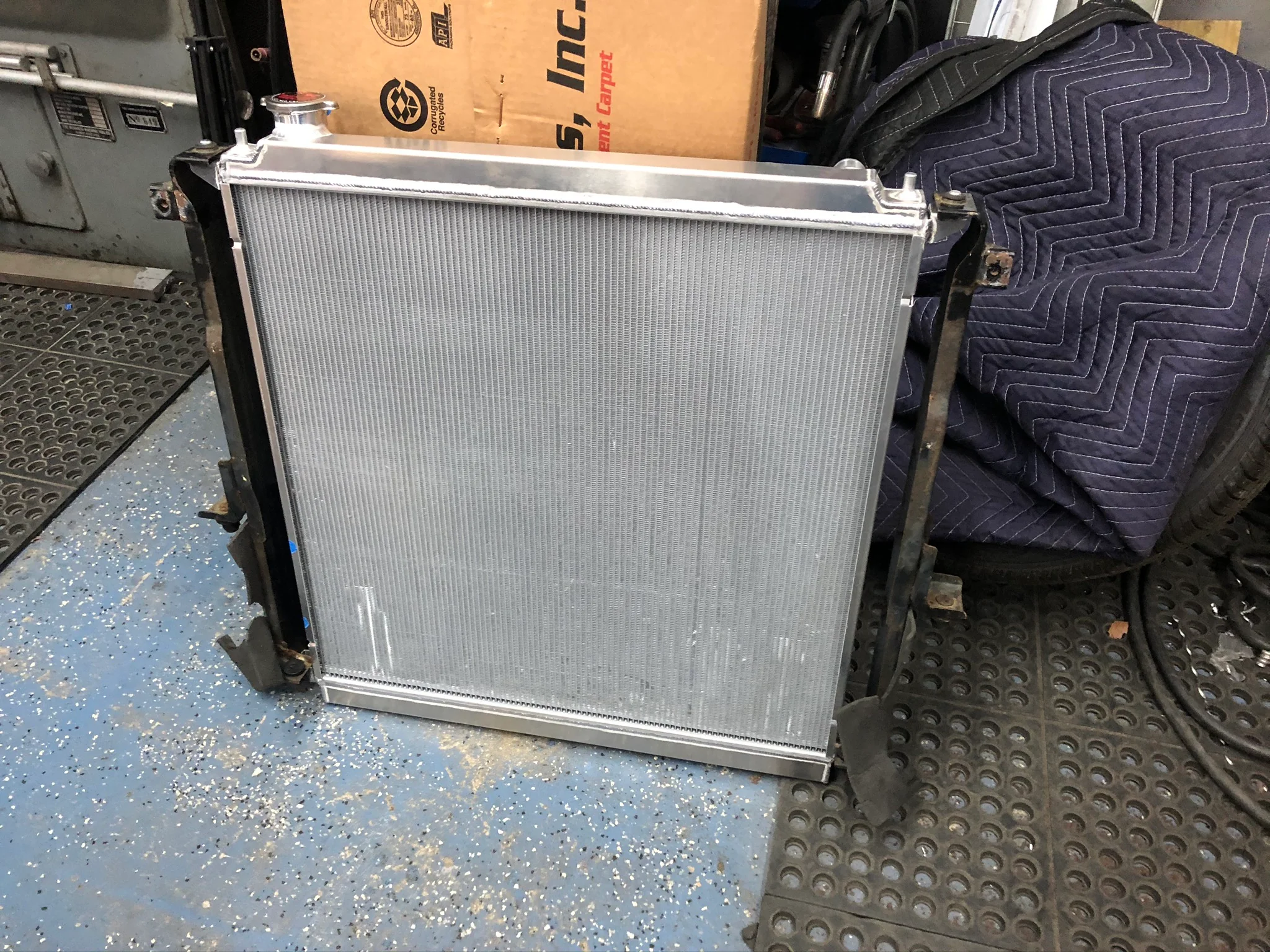 Frontier / Navara / Xterra LSx Swap Race Radiator - Image 4